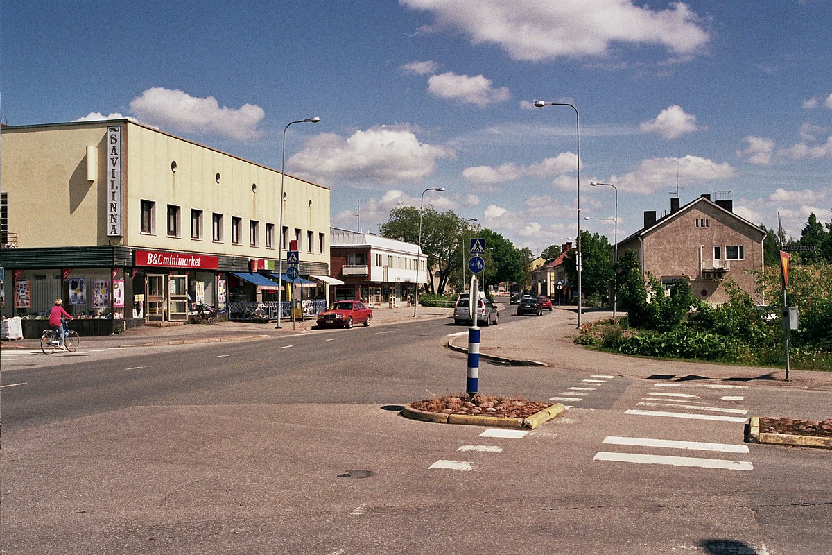 معرفی دبیرستان Lauttakylä شهر Huittiten فنلاند و امکانات آن