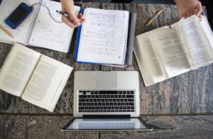 تحصیل رایگان در فنلاند بدون مدرک زبان ممکن است؟