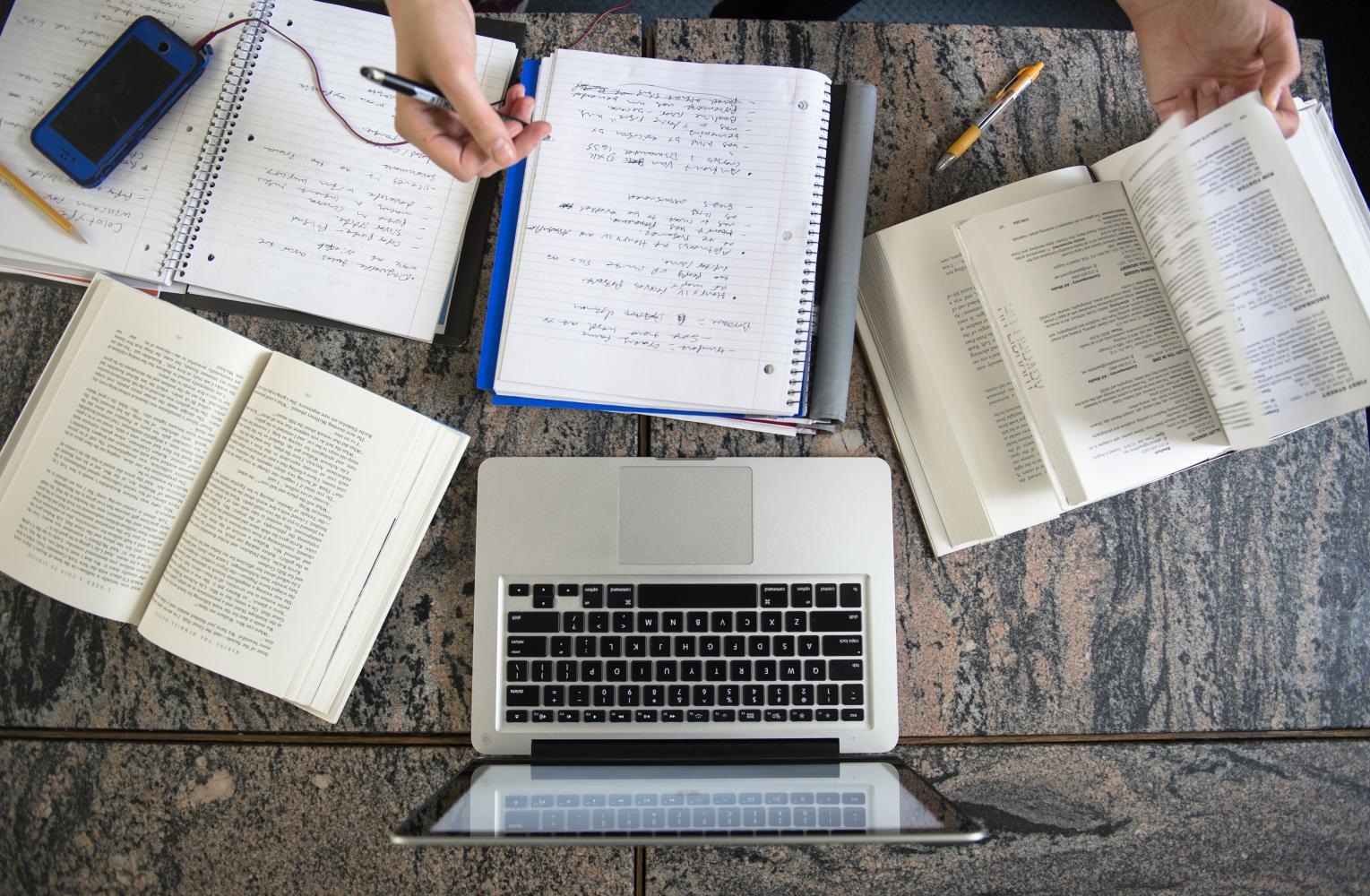 تحصیل رایگان در فنلاند بدون مدرک زبان ممکن است؟